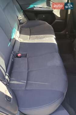 Внедорожник / Кроссовер Subaru Forester 2011 в 