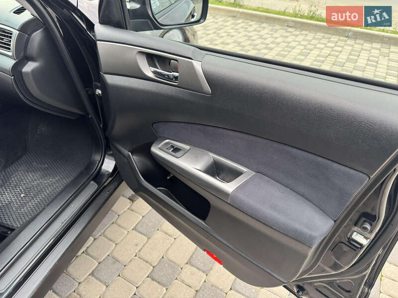 Внедорожник / Кроссовер Subaru Forester 2011 в Ивано-Франковске