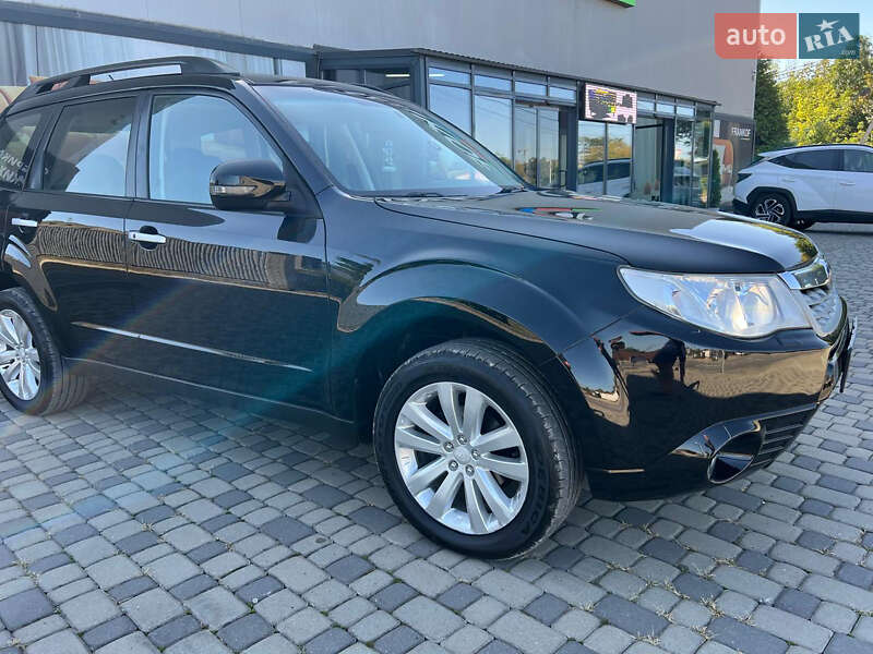 Внедорожник / Кроссовер Subaru Forester 2011 в Ивано-Франковске