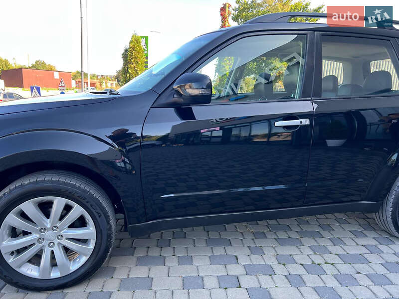 Внедорожник / Кроссовер Subaru Forester 2011 в Ивано-Франковске