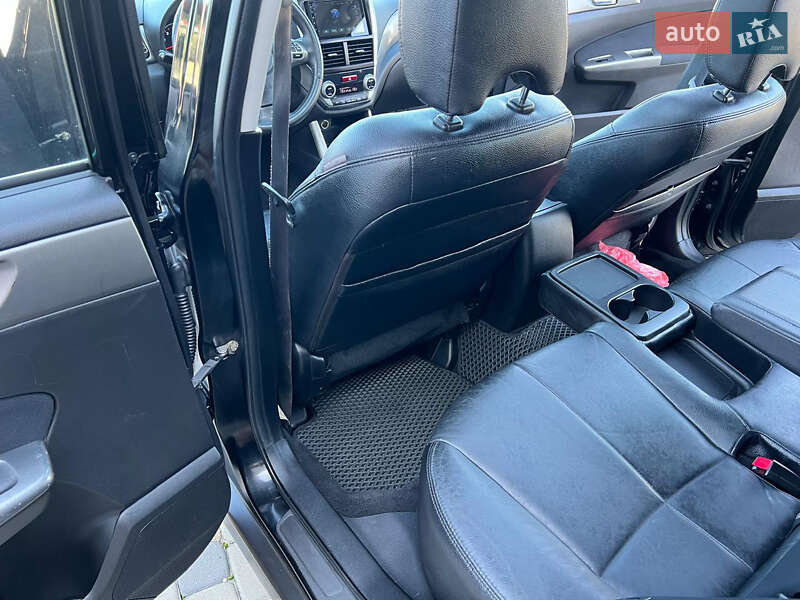 Внедорожник / Кроссовер Subaru Forester 2011 в Ивано-Франковске