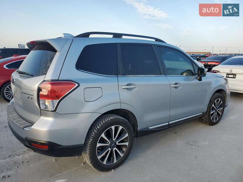 Внедорожник / Кроссовер Subaru Forester 2017 в Черкассах