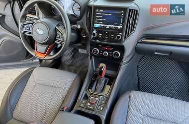 Внедорожник / Кроссовер Subaru Forester 2023 в 