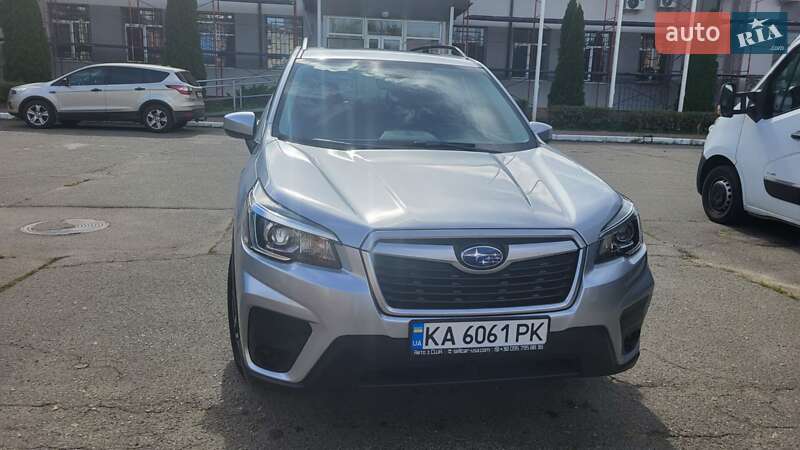 Внедорожник / Кроссовер Subaru Forester 2019 в Киеве