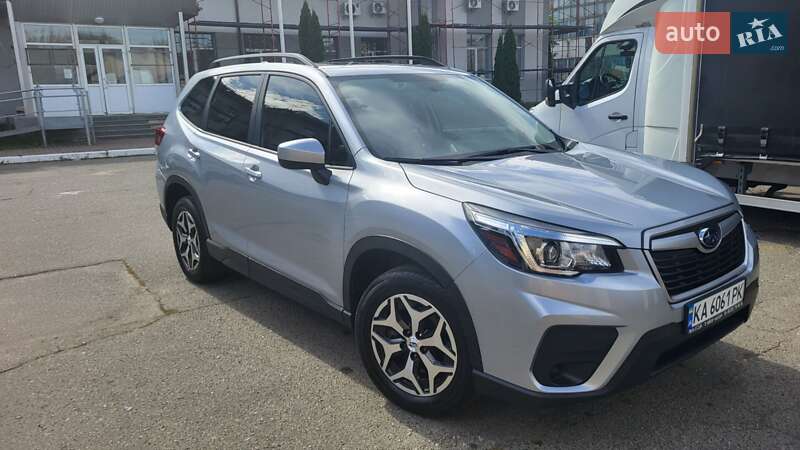 Внедорожник / Кроссовер Subaru Forester 2019 в Киеве