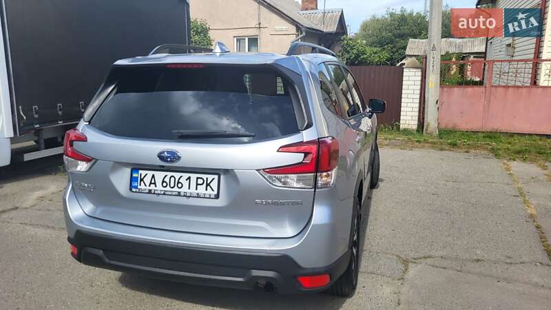 Внедорожник / Кроссовер Subaru Forester 2019 в Киеве
