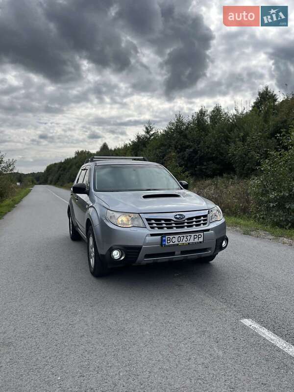 Subaru Forester 2011
