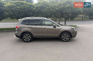 Внедорожник / Кроссовер Subaru Forester 2016 в 