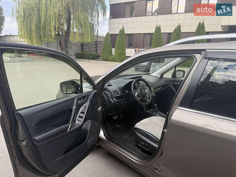 Внедорожник / Кроссовер Subaru Forester 2016 в Днепре