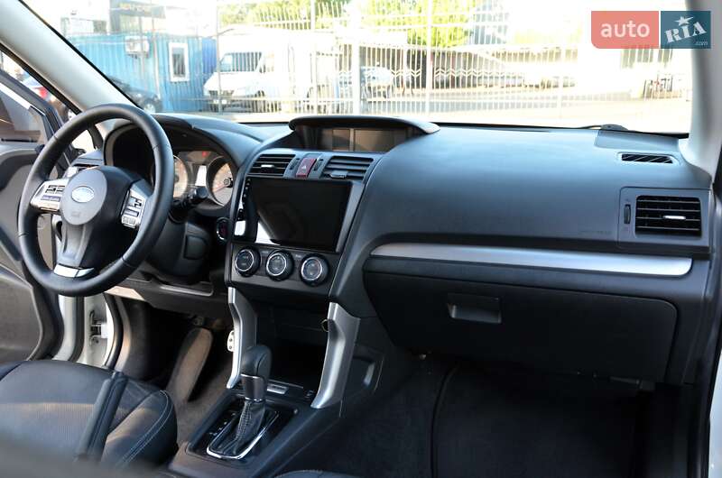 Внедорожник / Кроссовер Subaru Forester 2014 в Киеве