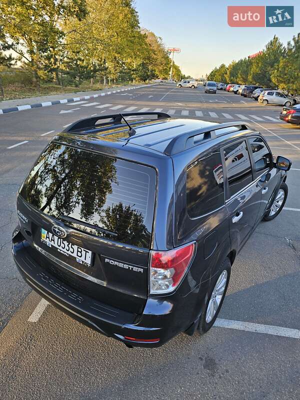 Внедорожник / Кроссовер Subaru Forester 2012 в Николаеве