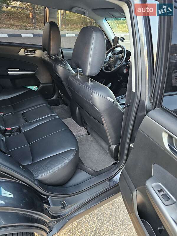 Внедорожник / Кроссовер Subaru Forester 2012 в Николаеве