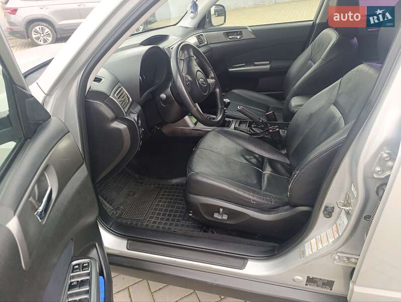Внедорожник / Кроссовер Subaru Forester 2011 в Мукачево