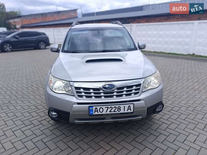 Внедорожник / Кроссовер Subaru Forester 2011 в Мукачево