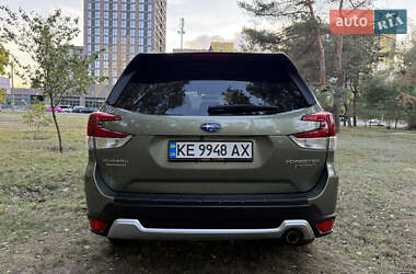 Внедорожник / Кроссовер Subaru Forester 2018 в 