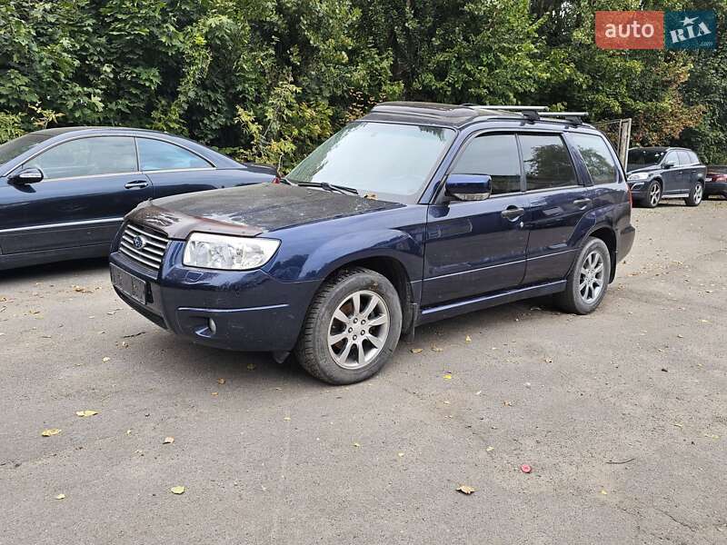 Внедорожник / Кроссовер Subaru Forester 2005 в 