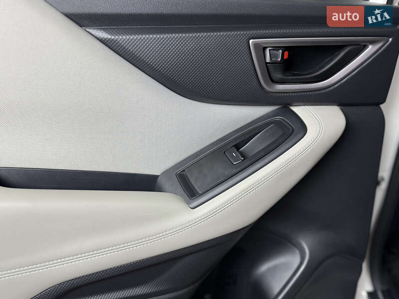 Внедорожник / Кроссовер Subaru Forester 2018 в Одессе