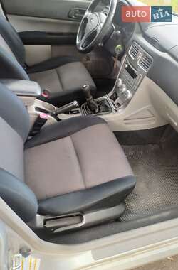Внедорожник / Кроссовер Subaru Forester 2006 в 