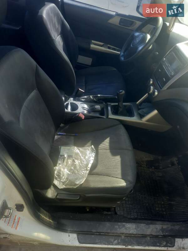 Позашляховик / Кросовер Subaru Forester 2010 в Дніпрі