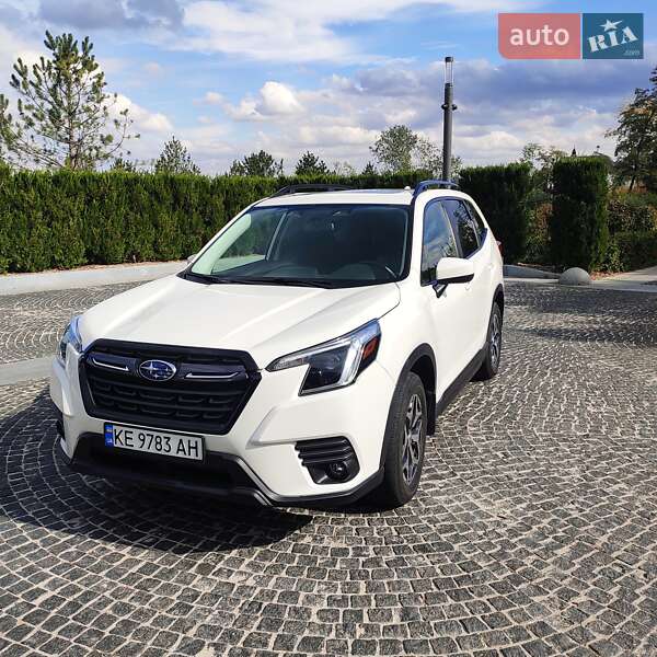 Внедорожник / Кроссовер Subaru Forester 2022 в Днепре