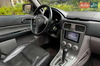 Внедорожник / Кроссовер Subaru Forester 2006 в 