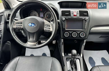 Внедорожник / Кроссовер Subaru Forester 2013 в 