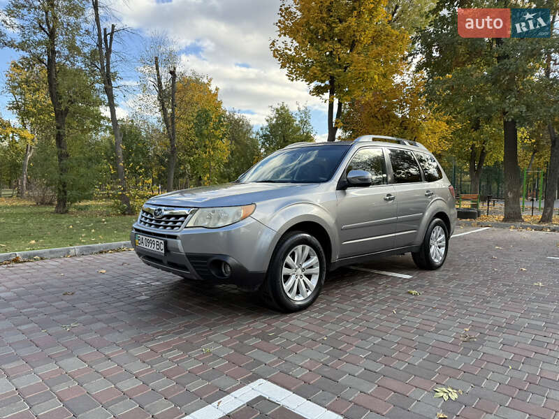 Subaru Forester 2011