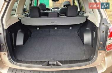 Внедорожник / Кроссовер Subaru Forester 2014 в 