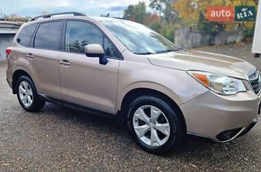 Внедорожник / Кроссовер Subaru Forester 2014 в 