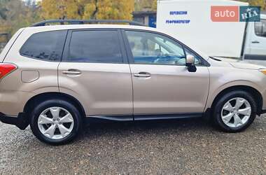 Внедорожник / Кроссовер Subaru Forester 2014 в 