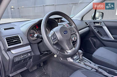 Внедорожник / Кроссовер Subaru Forester 2015 в 