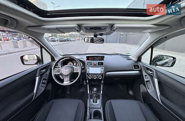 Внедорожник / Кроссовер Subaru Forester 2015 в 