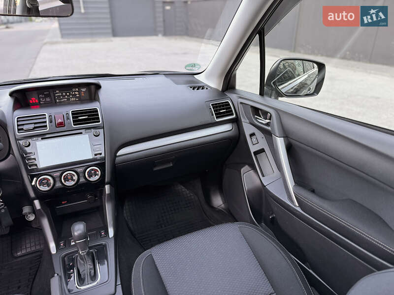 Позашляховик / Кросовер Subaru Forester 2015 в Києві фото 26 Позашляховик / Кросовер Subaru Forester 2015 в Києві