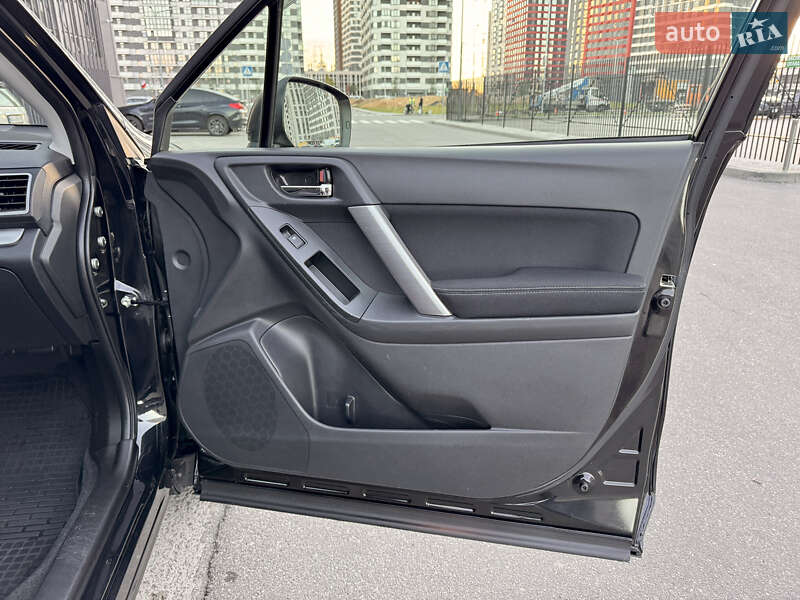 Позашляховик / Кросовер Subaru Forester 2015 в Києві фото 35 Позашляховик / Кросовер Subaru Forester 2015 в Києві
