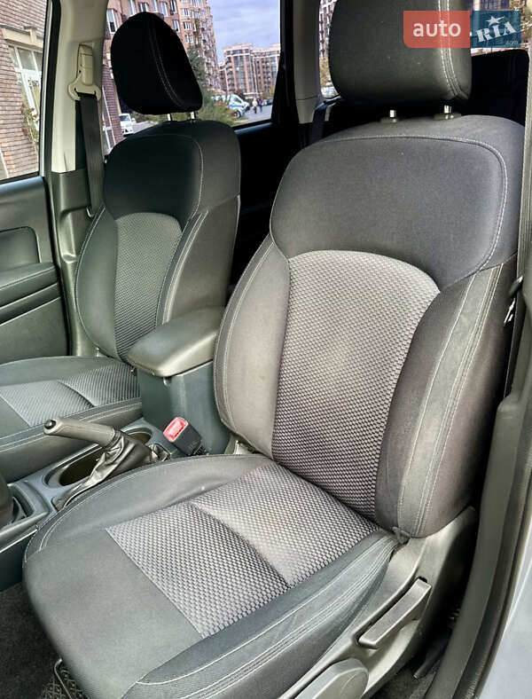 Внедорожник / Кроссовер Subaru Forester 2015 в Киеве фото 40 Внедорожник / Кроссовер Subaru Forester 2015 в Киеве