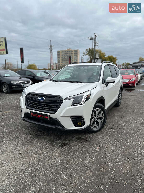 Внедорожник / Кроссовер Subaru Forester 2022 в 