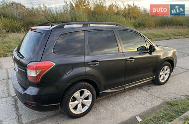 Внедорожник / Кроссовер Subaru Forester 2015 в 