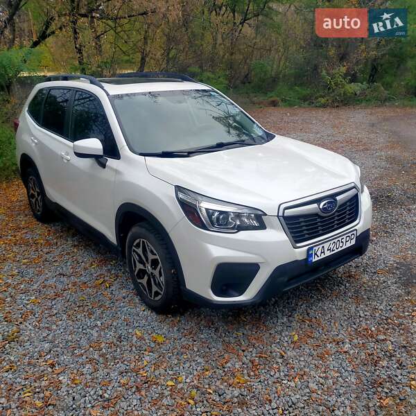 Позашляховик / Кросовер Subaru Forester 2018 в Києві
