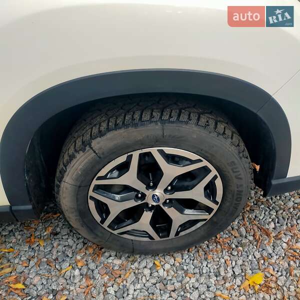 Позашляховик / Кросовер Subaru Forester 2018 в Києві
