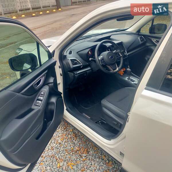 Позашляховик / Кросовер Subaru Forester 2018 в Києві