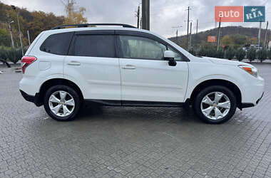 Внедорожник / Кроссовер Subaru Forester 2015 в 