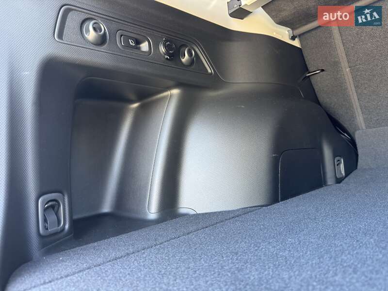 Внедорожник / Кроссовер Subaru Forester 2023 в Киеве