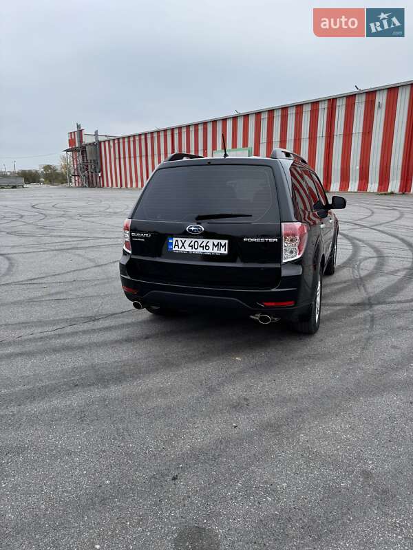Внедорожник / Кроссовер Subaru Forester 2011 в Харькове