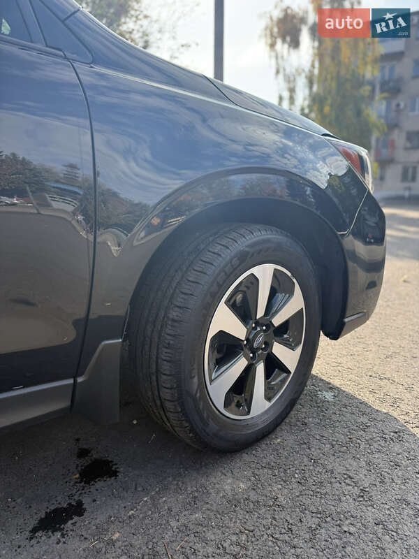 Позашляховик / Кросовер Subaru Forester 2018 в Дніпрі