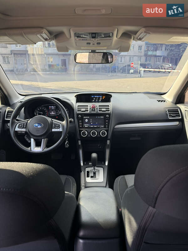 Позашляховик / Кросовер Subaru Forester 2018 в Дніпрі