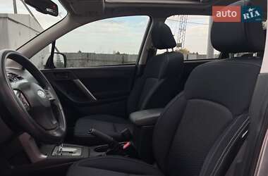 Позашляховик / Кросовер Subaru Forester 2014 в  фото 12 Позашляховик / Кросовер Subaru Forester 2014 в