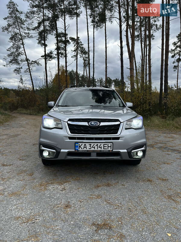 Внедорожник / Кроссовер Subaru Forester 2017 в Полонном