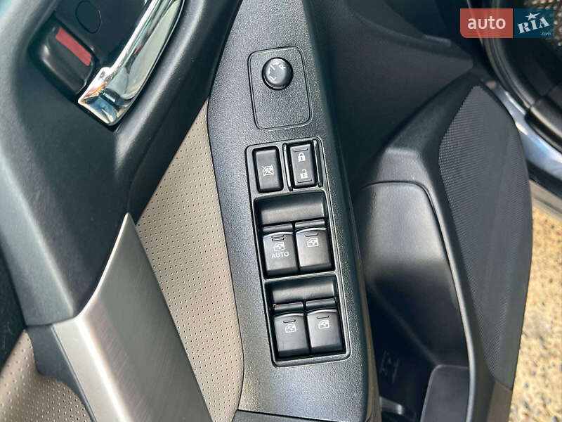 Внедорожник / Кроссовер Subaru Forester 2015 в Львове
