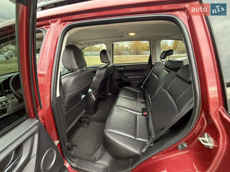 Внедорожник / Кроссовер Subaru Forester 2016 в Киеве