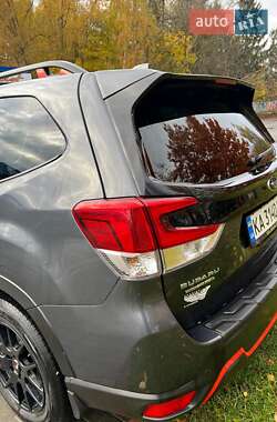 Внедорожник / Кроссовер Subaru Forester 2020 в Львове